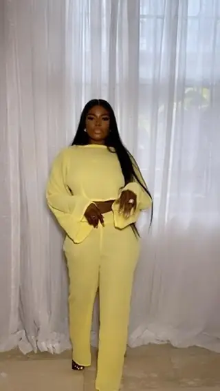 Flare-sleeve crop top & pant set — Yellow